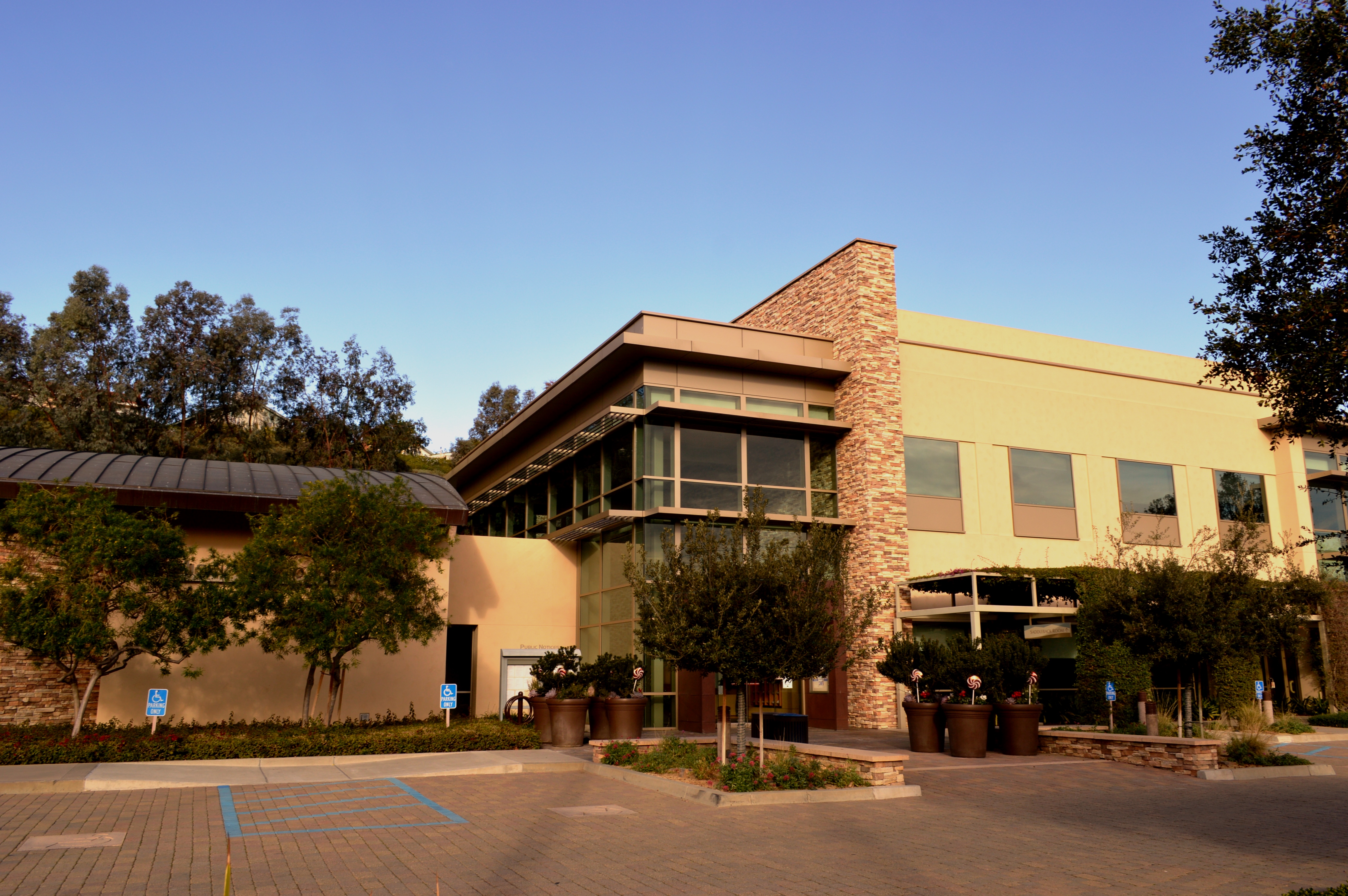 Mission Viejo City Hall Wikipedia: Nandaro