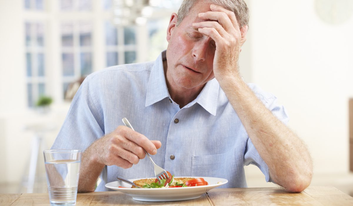 senior man UTI loss of appetite