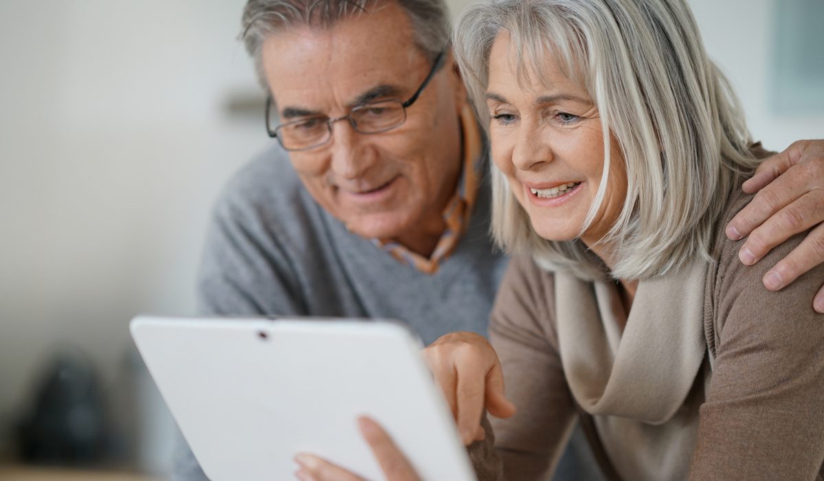 5 Easy To Use Tablets For Seniors