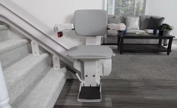 Stairlift Bruno Elite CRE 2110 Bottom of Stairs