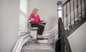 Stairlift Bruno Elite CRE 2110 Elderly Woman Smiling